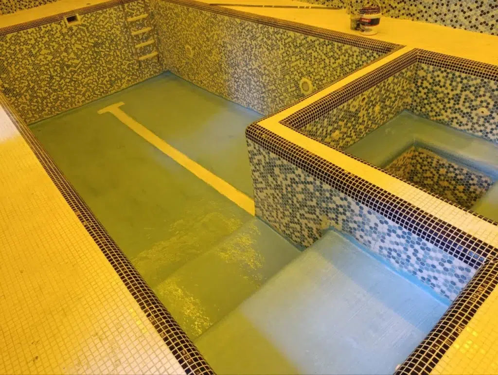 آب بندی استخر با جایگزین جدید ایزوگام