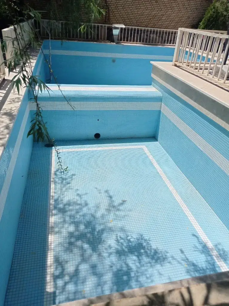پروژه آب بندی استخر با عایق نانو جایگزین ایزوگام