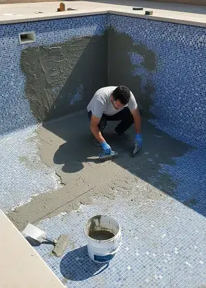 عایق استخر کاشی و سرامیک